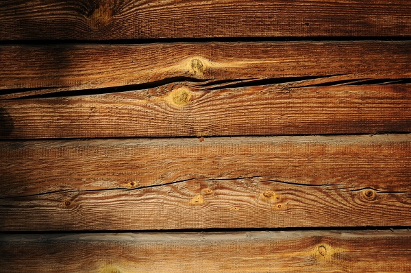 Lazúra na drevo ako základná starostlivosť